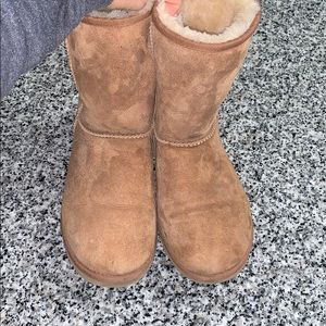 Chestnut UGGS size 9